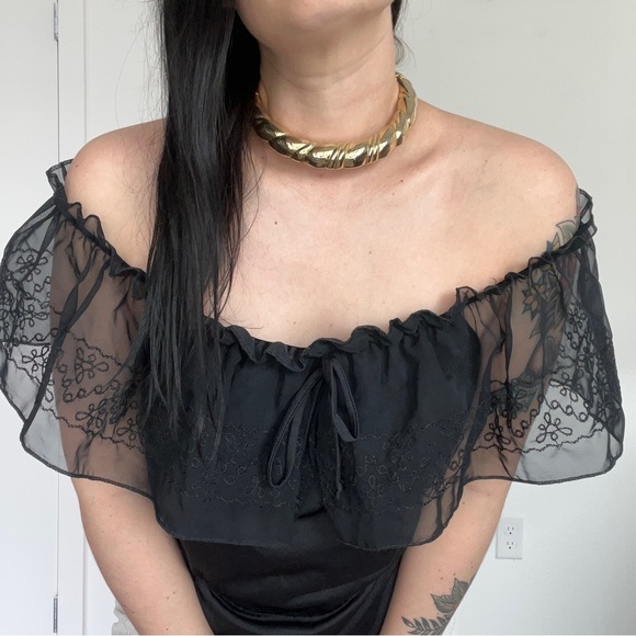 Vintage Gold Necklace and bracelet set - Picture 2 of 12